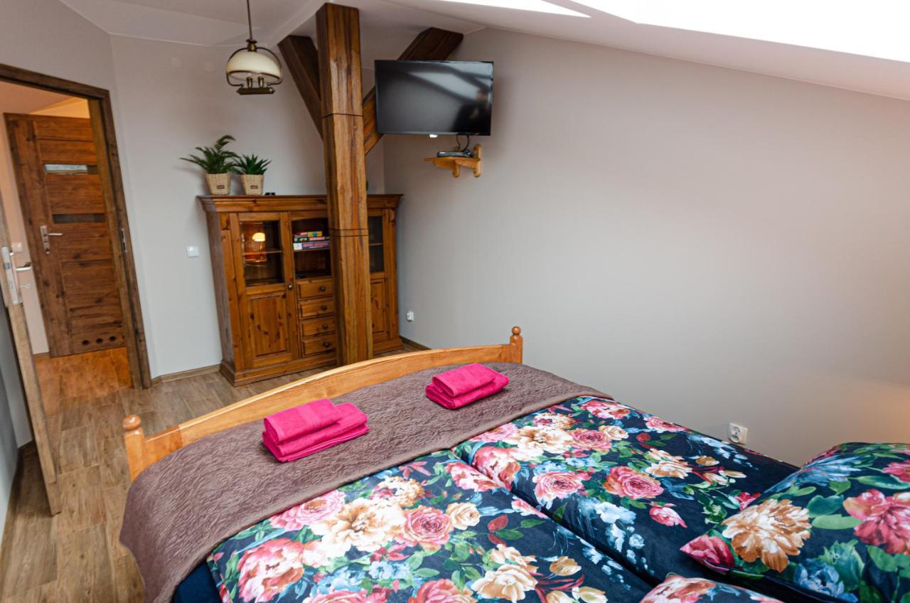 Bronowicka Premium Apartment - 52M2 With Private Parking Krakow Luaran gambar