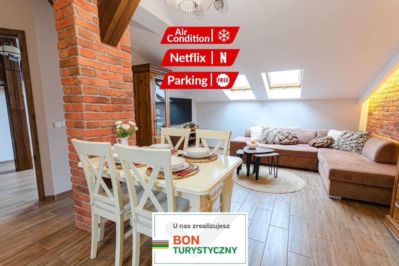 Bronowicka Premium Apartment - 52M2 With Private Parking Krakow Luaran gambar